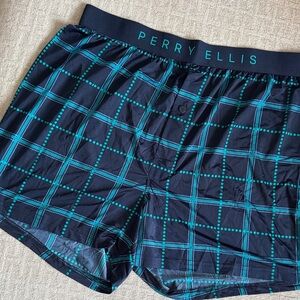 Perry Ellis Men's Navy and Teal Checkered Boxers, Large